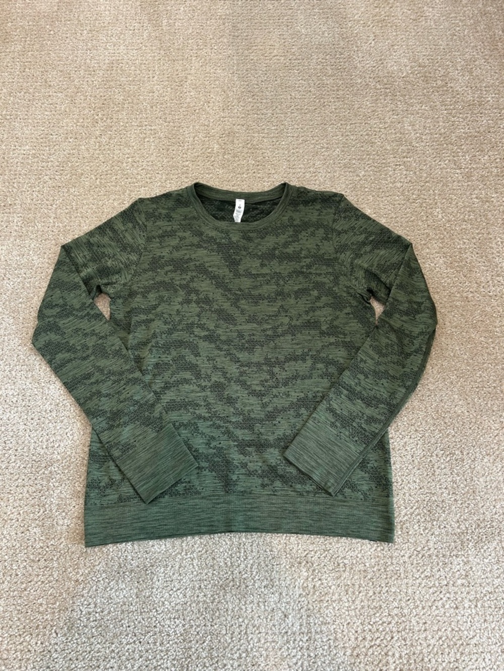 Lululemon long sleeve top